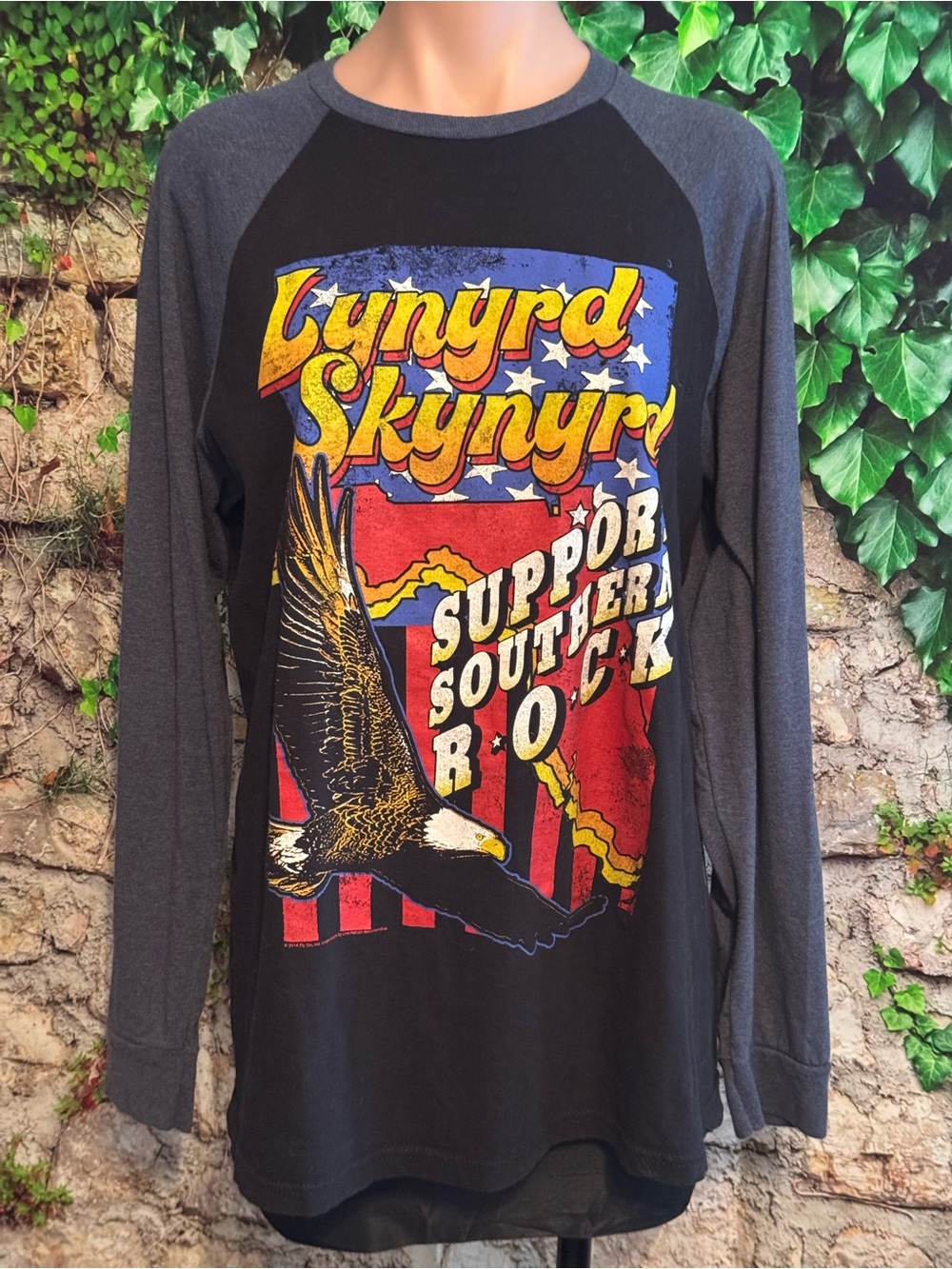 Live Nation Lanyard Skynyrd Raglan Sleeve Band T-L